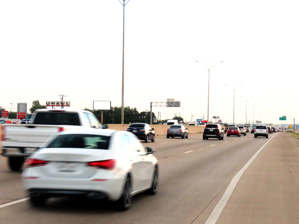 I-35E WS 0.3mi S/O Parkerville Rd F/S - 1