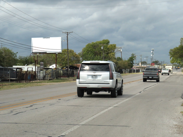 S Kaufman St WS 500ft N/O Village F/S - 1