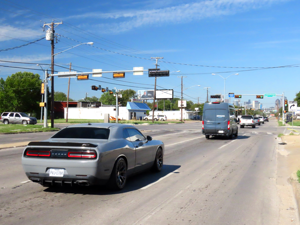 Haskell Av SS 250ft W/O Crosstown Expwy F/E - 2