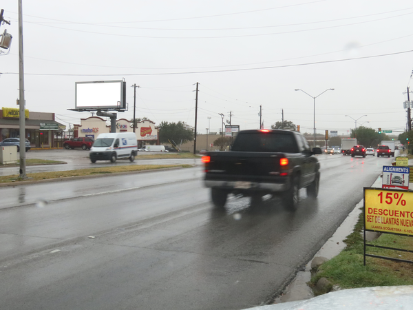 ROYAL LN SS 0.3mi E/O Denton Dr F/E - 1