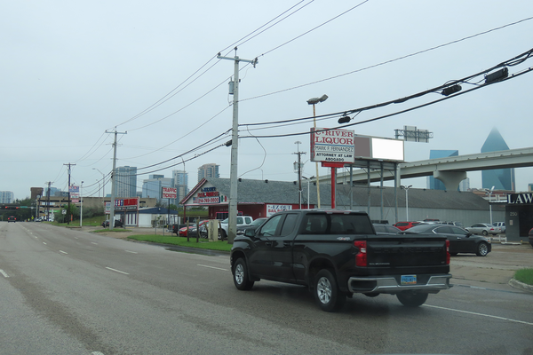 Riverfront Blvd ES 500ft S/O Commerce St F/S - 2