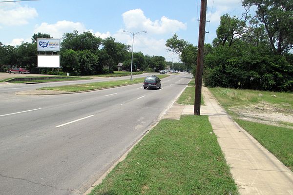 Illinois Av SS 180ft W/O Fernwood Av F/E - 2