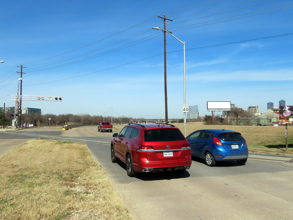 Forest Park Blvd ES 500ft N/O Peter Smith St F/S - 2