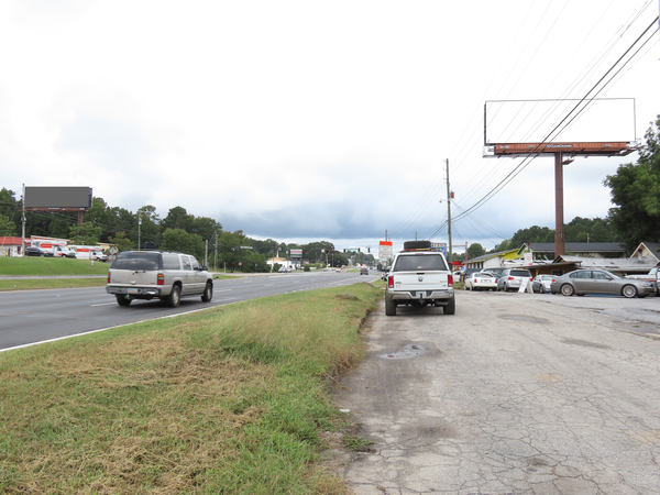 Tara Blvd ES 200ft S/O North Carter Dr F/S - 1