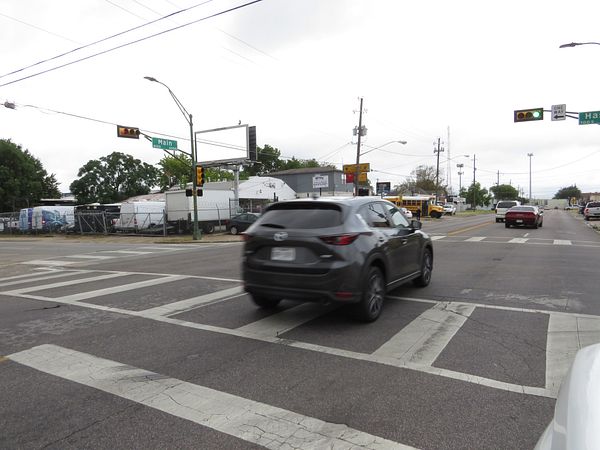 Main St SS 650ft W/O Haskell Av F/E - 1