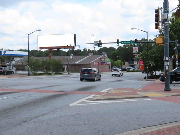 Greenbriar Pkwy ES 1000ft S/O Lakewood Frwy F/N - 1