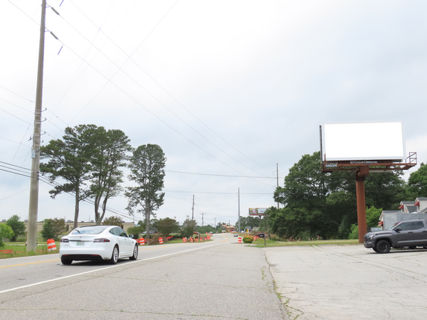Hwy 9 (Cumming) WS 1000ft S/O Castleberry Rd F/N - 1