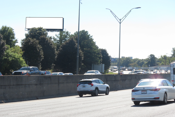 I-75N ES 500ft S/O Roswell St F/N - 1
