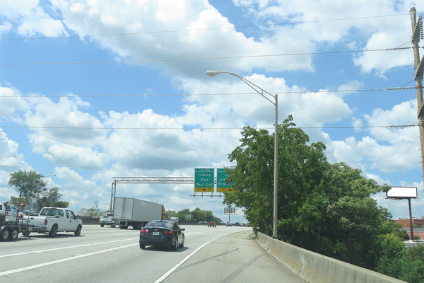 I-20W NS 1500ft E/O Lee St F/E - 1