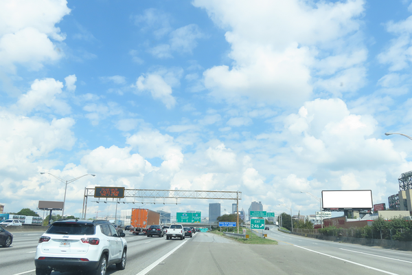 I-75/85 ES 200ft S/O RD Abernathy Blvd F/S - 1