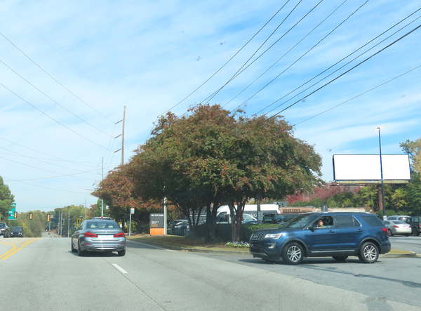 I-75N ES 1000ft N/O West Paces Ferry Rd F/S - 1