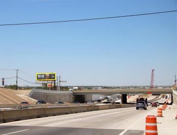 I-820 200' N/O RANDOL MILL W/S