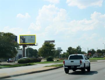 NW HWY .1 MI E/O BACHMAN S/S