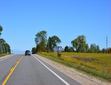 BUS 131 3/4 MI N/O 12 MI RD E/S F/S (S)