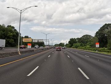 N/S I-10 3RD W/O DIP