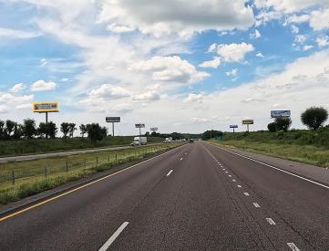 S/S I-10 3RD W/O HWY 59