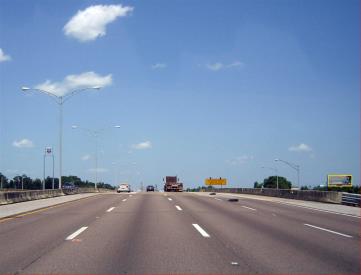 S/S I-10 1ST E/O BROAD ST F/W
