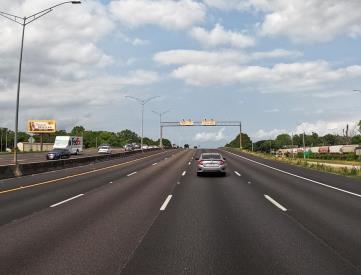 N/S I-10 400' E/O DUVAL F/SW
