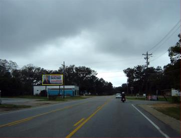 S/S HWY 31 W/O BUZBEE LANE F/E