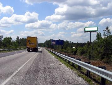 N/S I-10 3rd E/O Wilcox Rd