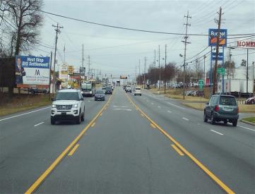 W/S COBB PARKWAY N/O DELK LHR F/S