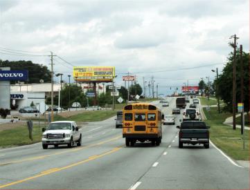 W/S PEACHTREE INDUSTRIAL BLVD 400' PIERCE LHR F/S