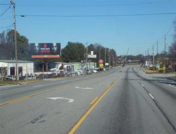 W/S BUFORD HWY 1/4M N/O OAKCLIFF LHR F/S
