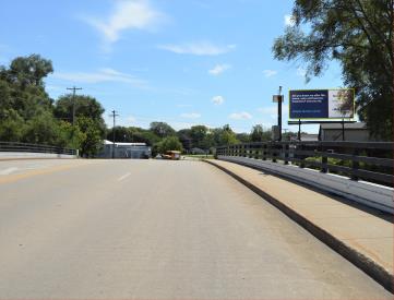 US HWY 51 GRAND AVE WL 250' S/O BROAD ST