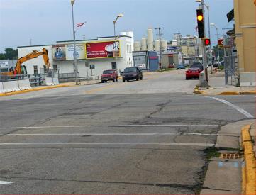 CENTER ST EL 300' S/O FRONT ST