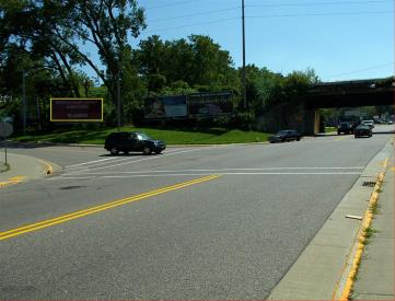 HWY 123 - BROADWAY EL 30' S/O LYNN ST