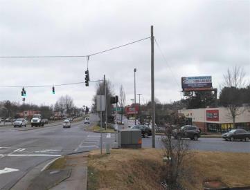 N/S L'VILL-SUWANEE RD 1/2M E/O I-85 RHR F/E