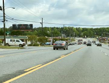 W/S SR20 2000' S/O HWY 124 LHR F/S
