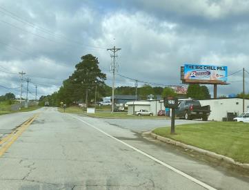N/S AIRPORT RD E/O HURRICANE SHOALS RHR F/E