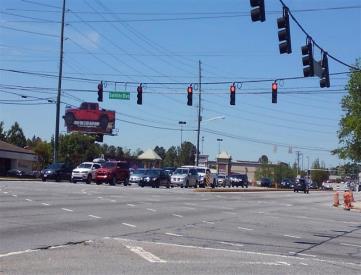 S/S PLEASANT HILL 1000' S/O SATELLITE BLVD LHR F/E