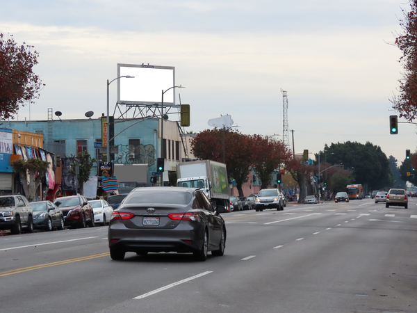 Broadway ES 100ft S/O 46th F/N - 1