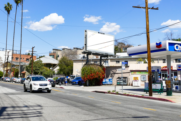 Echo Park ES 120ft N/O Morton F/S - 2