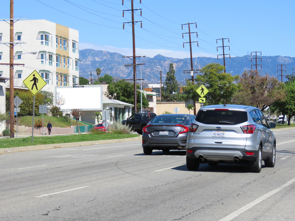 Eagle Rock WS 100ft N/O Avenue 41 F/S - 1