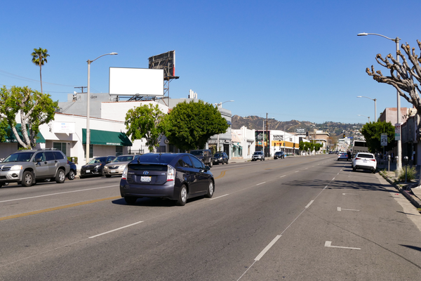 La Brea WS 369ft N/O Beverly F/S - 2