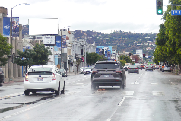 La Brea WS 350ft N/O 1st  ** F/S - 2