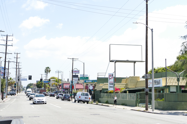 Melrose SS 132ft E/O Lillian Way F/W - 1