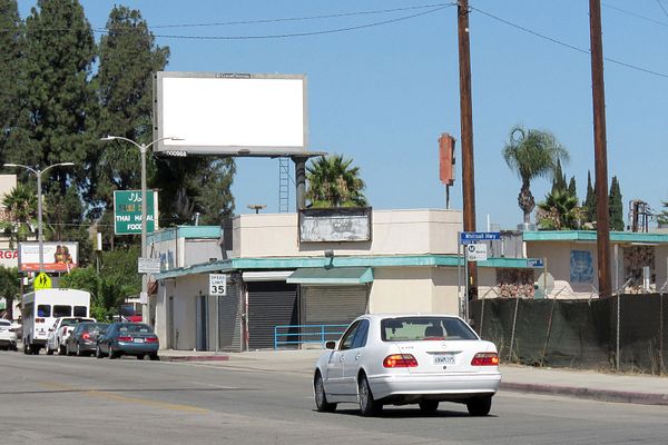 Oxnard NS 110ft W/O Whitnall Hwy F/E - 1