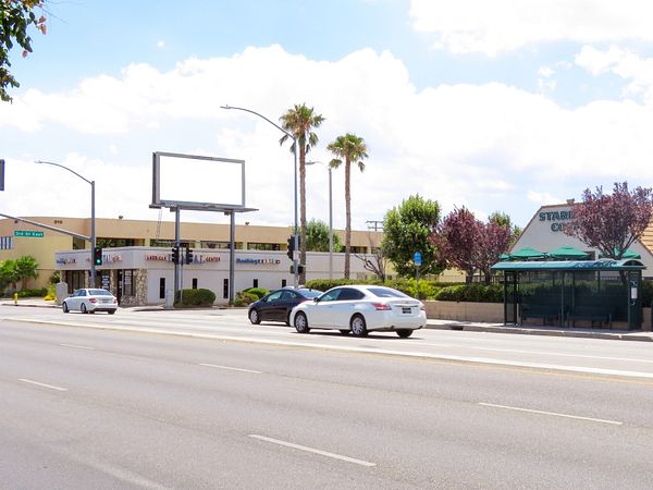 Palmdale SS 0.3mi E/O Division F/W - 1
