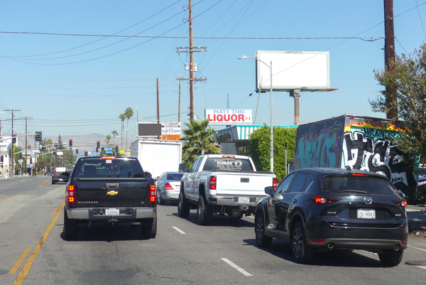 Reseda ES 160ft S/O Oxnard F/S - 1