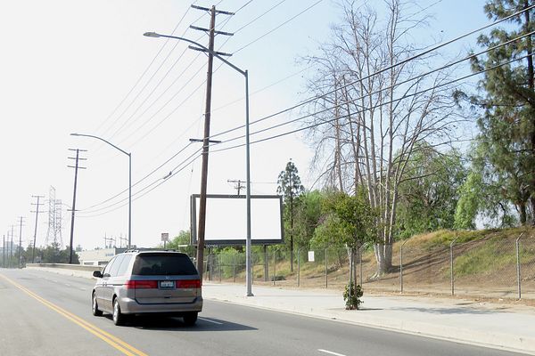 San Fernando WS 0.2mi N/O Truesdale F/N - 1