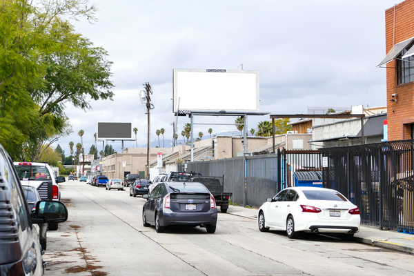 San Fernando ES 350ft S/O Hallett F/S - 1