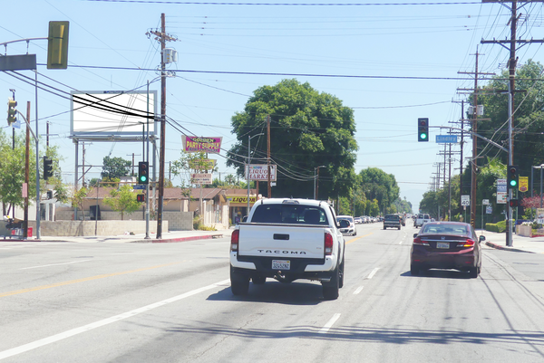 Saticoy NS 105ft E/O Lindley F/W - 1