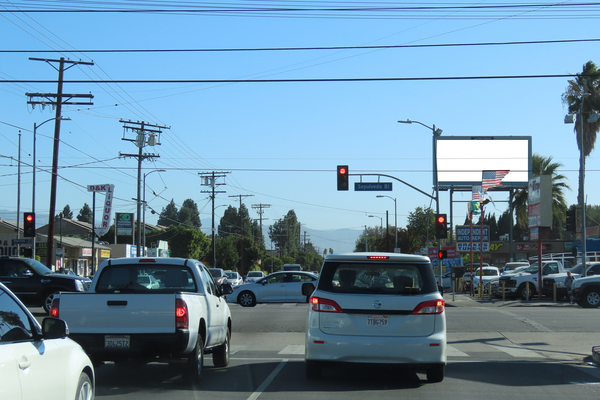 Saticoy SS 100ft E/O Sepulveda F/W - 1