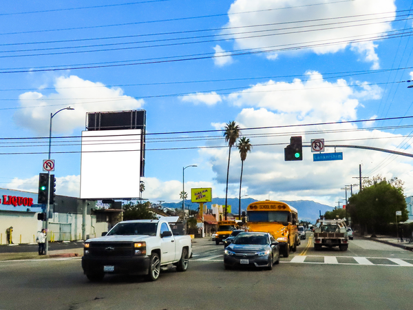 Sherman Way NS 60ft E/O Lankershim   CCP )NO EXT) F/W - 1
