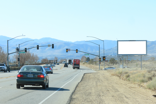 Sierra Hwy WS 1.1mi N/O Av P F/N - 1