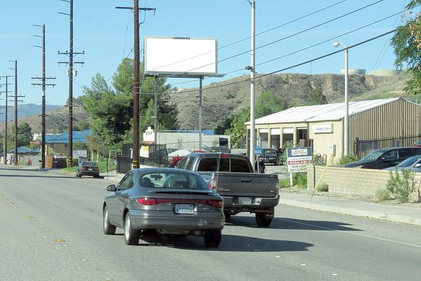 Sierra Hwy WS 110ft S/O Hillfield F/N - 1
